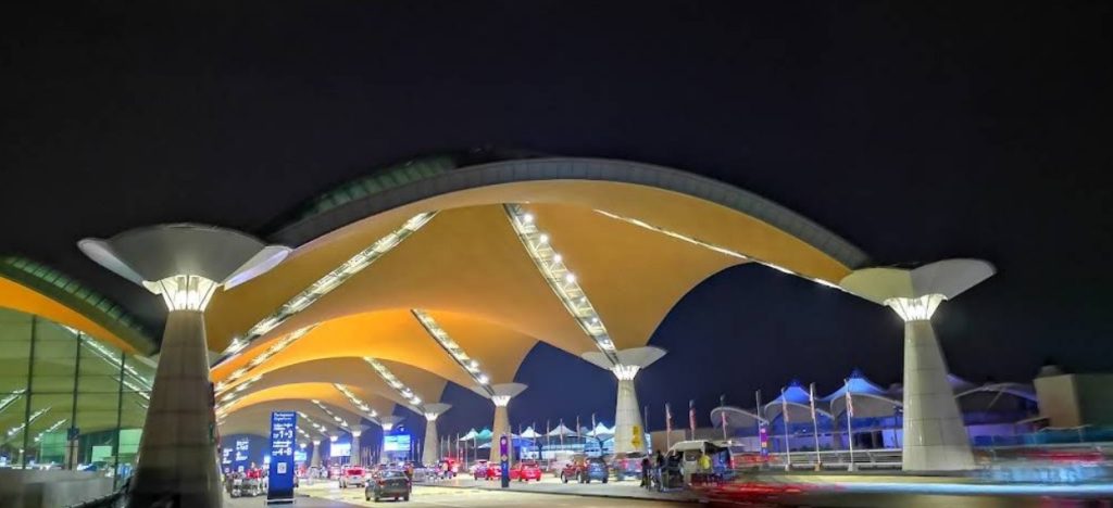 iklan lapangan terbang KLIA Arrivals